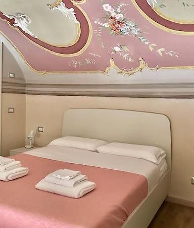 Couple'S Dream Loft 100Mt From Duomo And Lake Como Buitenkant foto